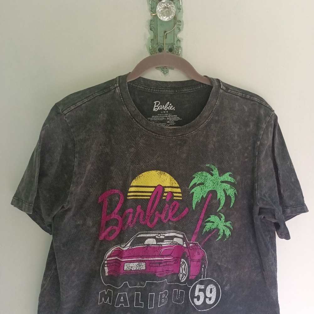Malibu Barbie Black Pink T-shirt Crop Top Large 59 Corvette Distressed Tie-dye